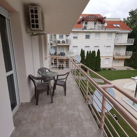 Carpe Diem Apartment Hajdúszoboszló Buitenkant foto