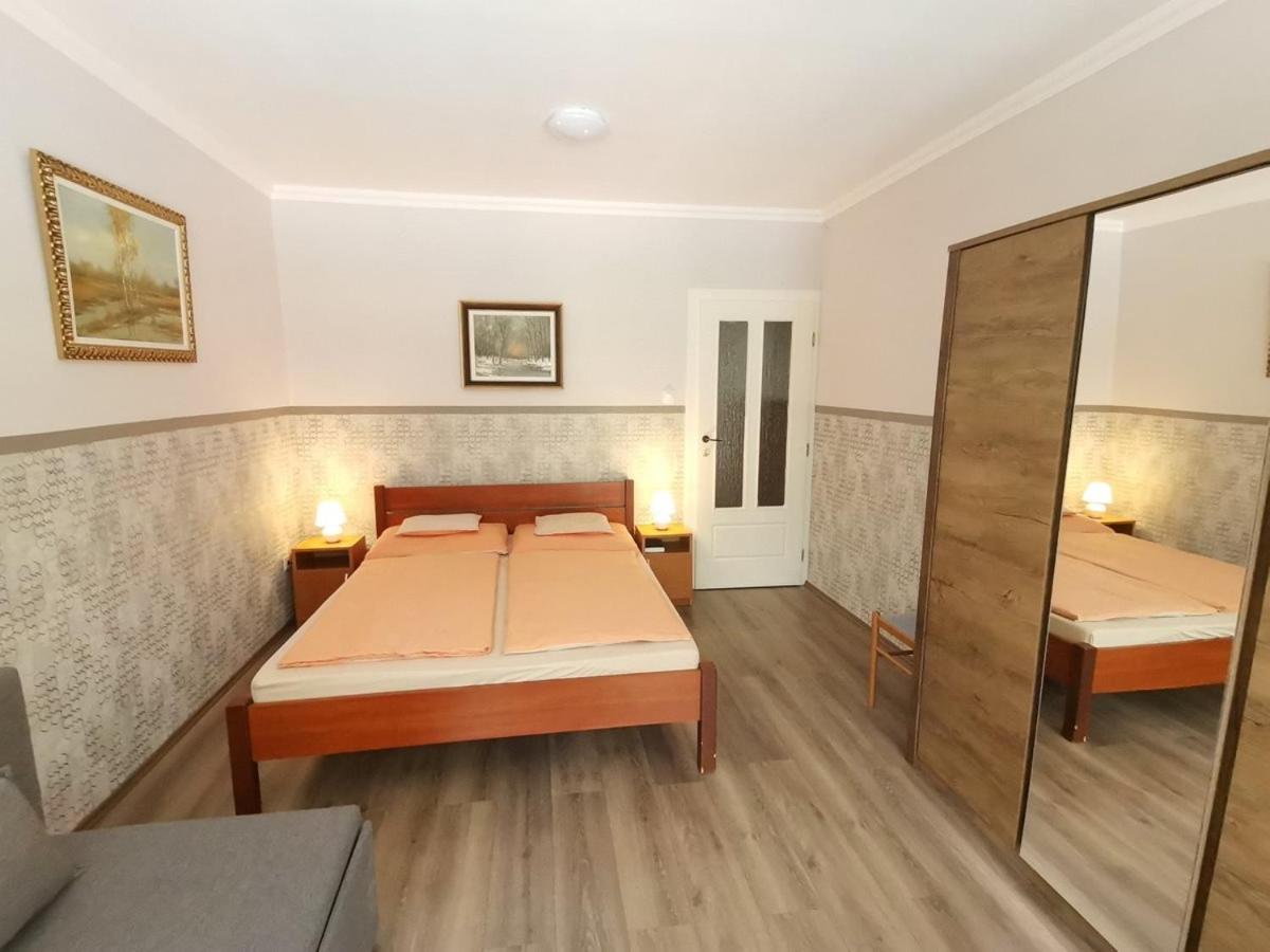 Carpe Diem Apartment Hajdúszoboszló Buitenkant foto