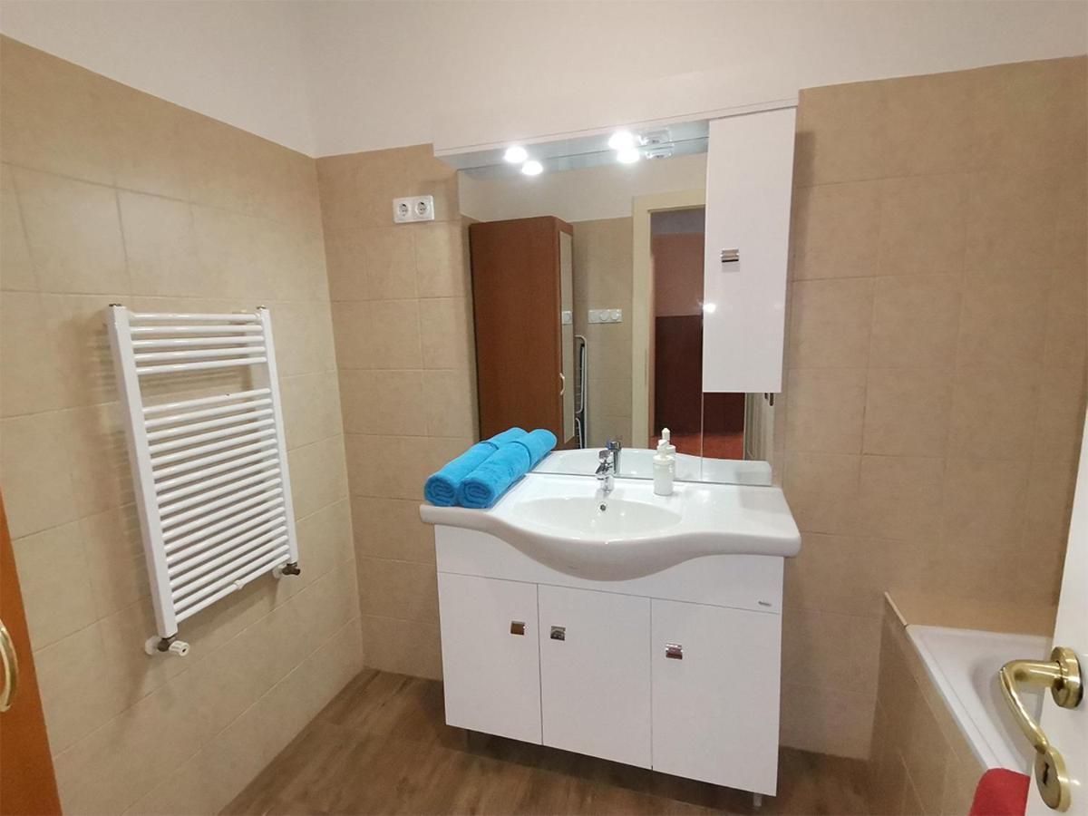 Carpe Diem Apartment Hajdúszoboszló Buitenkant foto