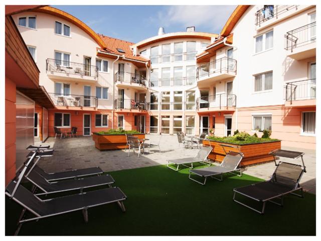 Carpe Diem Apartment Hajdúszoboszló Buitenkant foto